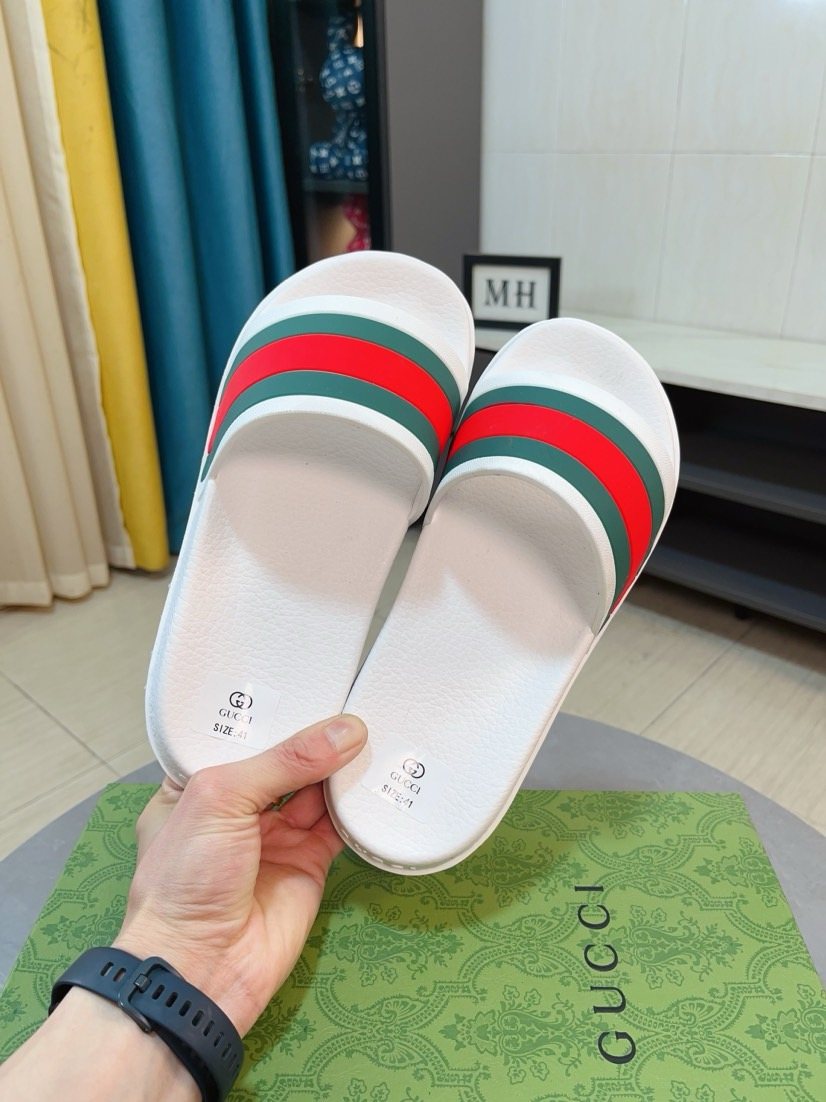 Gucci Men's Green and Red Stripe Slide Sandals